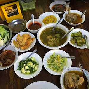 Daw Pyone Myanmar Restaurant | yathar