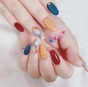 Rainbow nail & eyelash | Beauty