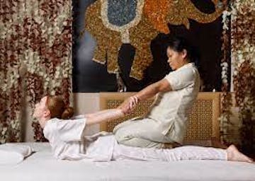 first thai massage photo by Hsu Khin Yadanar  | yathar