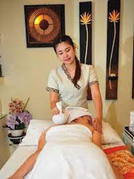 Smile Massage & Spa 抓龍筋按摩 photo by Hsu Khin Yadanar  | yathar