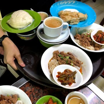 King Lashio Tea House photo by Kyaw Win Shein  | yathar