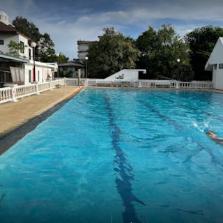 Wanjira Swimming Pool | Beauty