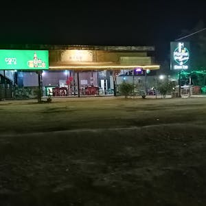 Shwe Thu Restaurant(筷子饭馆) | yathar