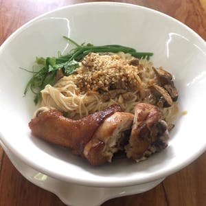 Mon Thai Food & Cafe | yathar