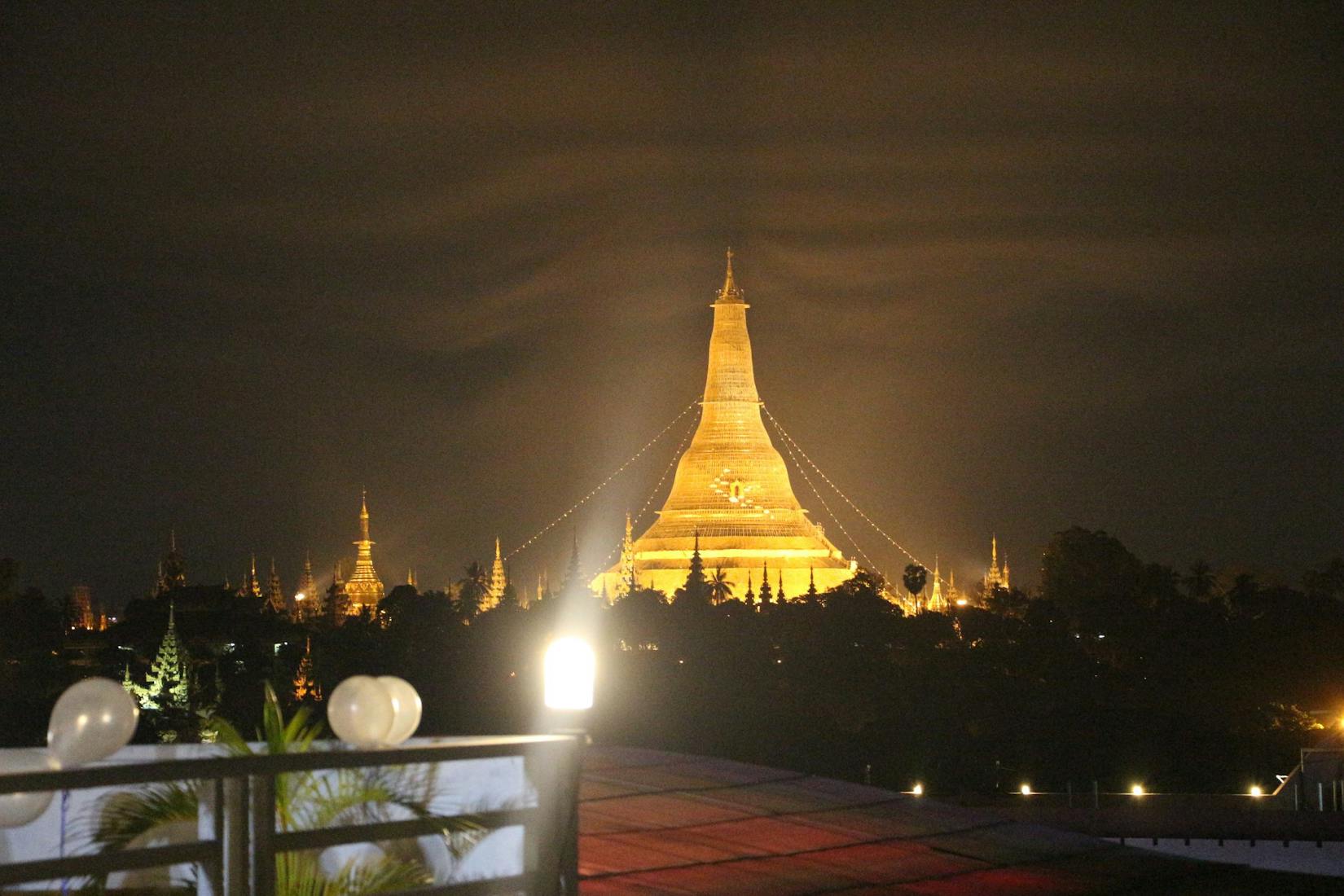 Sky Bar at Yangon International Hotel | yathar
