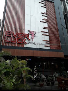 Ever Luck Coffee Bar | yathar