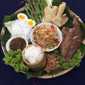 Tam Thai(Thai Food & Som Tum)(ထိုင်းအစားအစာ+သင်္ဘောသီးထောင်း) | yathar