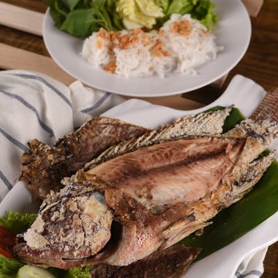 Thai Style Grilled Fish	ငါးဆားကင္ (ကကၠတစ္၊တီလားဗီးယား) | SKY FOOD | yathar