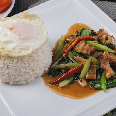 Rice with Fried Vegetables & Chicken Tofu ထမင္း  + သီးရြက္စံုတို ့ဟူး | SKY FOOD | yathar