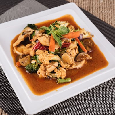 Stir Fried Pork,Chicken or Beef with Red Curry 	ဖတ္ဖိကယ္ | SKY FOOD | yathar