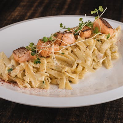 Creamy Salmon Pasta 	ပါစတာေဆာ္လမြန္အျဖဴေရာင္အႏွစ္ေဆာ့ | SKY FOOD | yathar