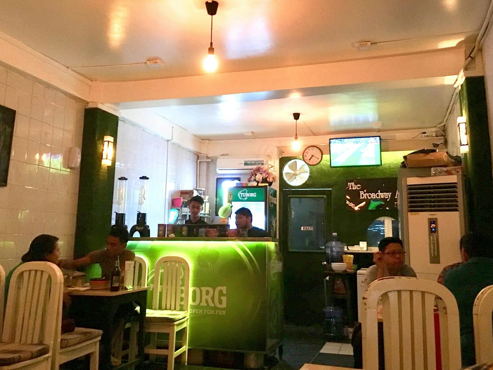 The Broadway Avenue Restaurant | yathar
