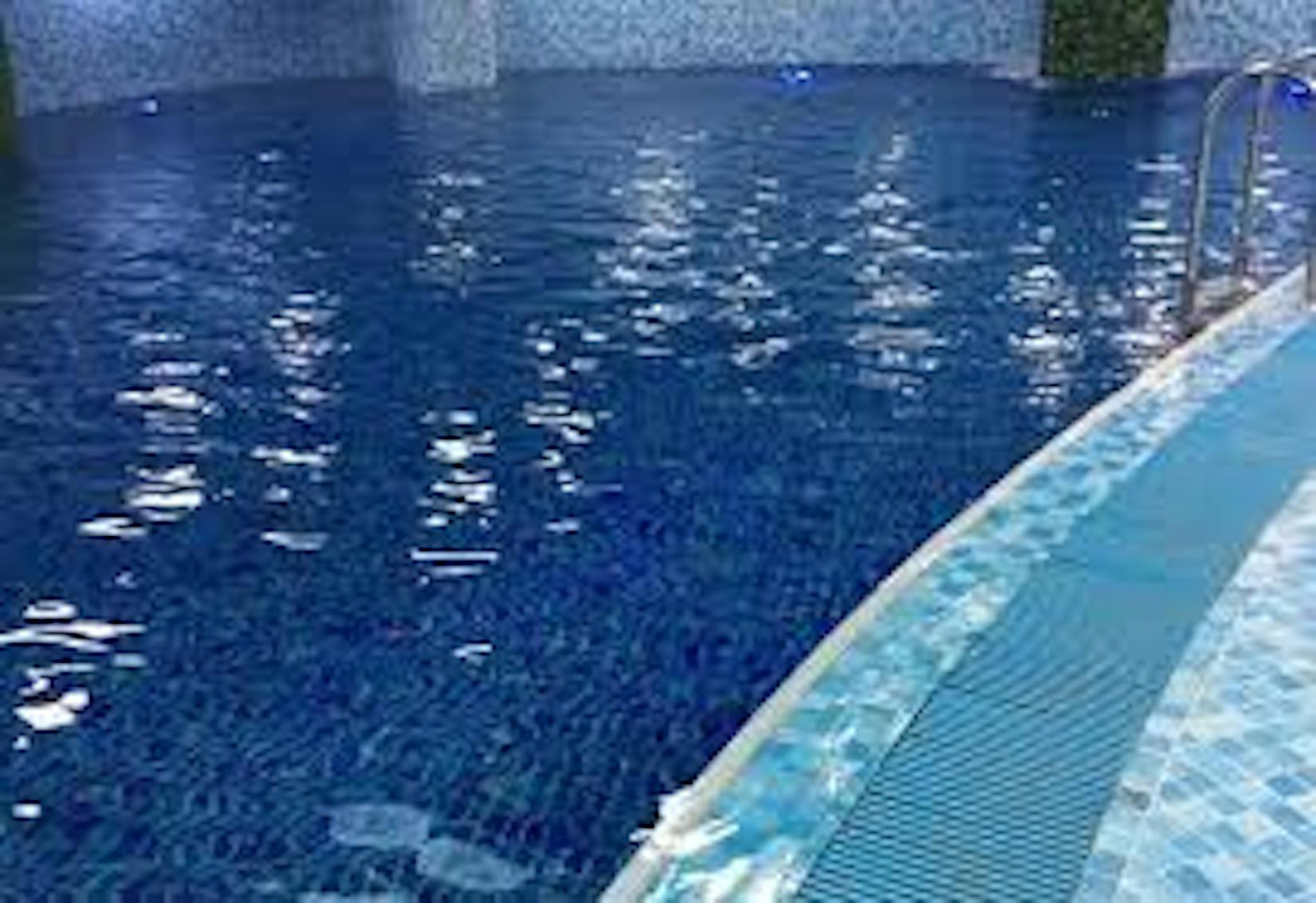Swimming Pool (Excel Hotel) | Beauty