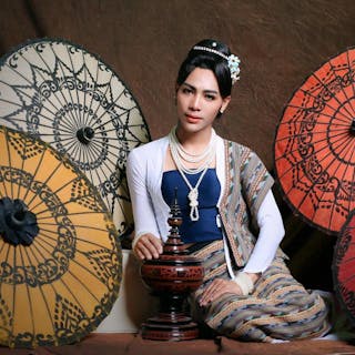 Kaung Myat Minn - Make-Up Artist | Beauty