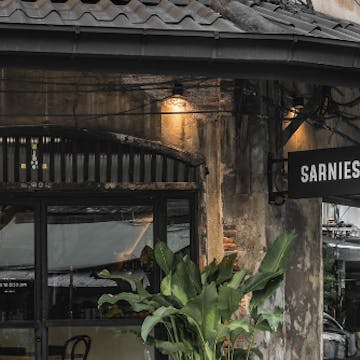Sarnies Bangkok photo by Phooe  | yathar
