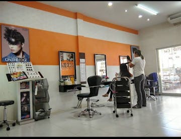 Norah Salon photo by Mg Mg Myint  | Beauty