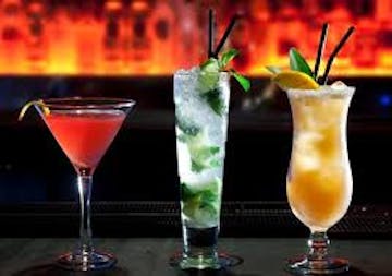 LlVE Bar & Restaurant photo by အျဖဴေရာင္ ေလး  | yathar