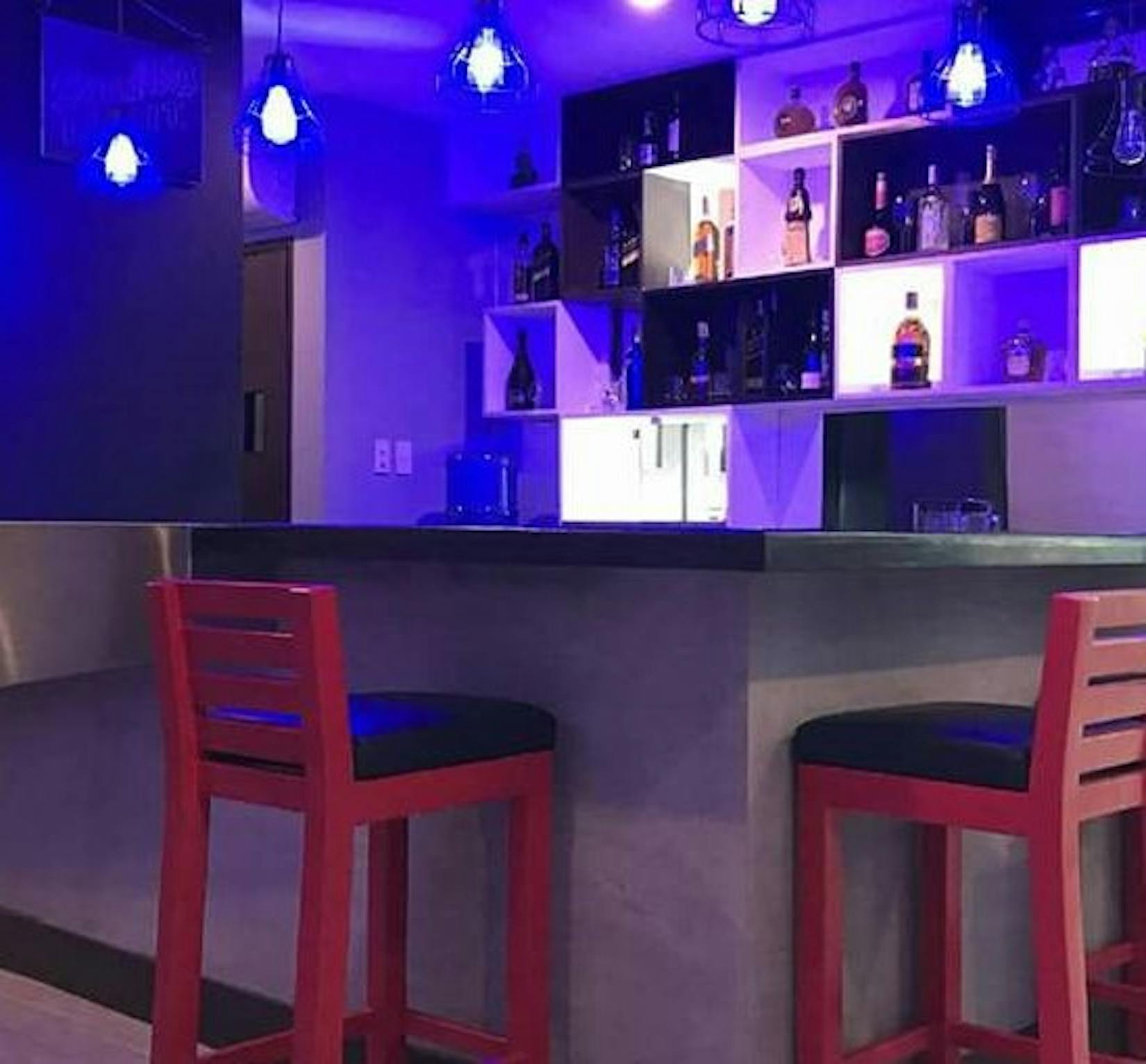 HAPPY Bar & KTV | yathar